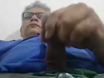 Chaturbate Free Porn Cam of poli475