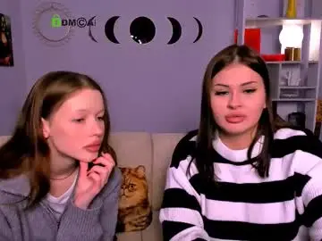 Chaturbate Free Live Porn of tina_bonbon