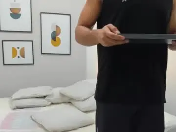 Chaturbate Watch Live Sex Cams of johan_miller1