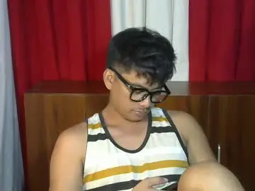 Chaturbate Live Sex Cam of julz_alwayshorny