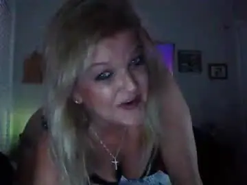 lilblonde412 from chaturbate