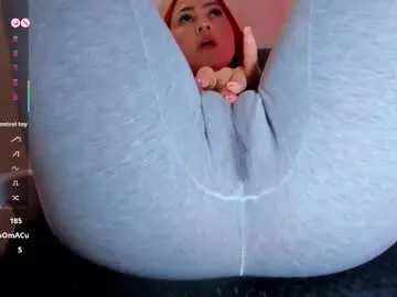 Chaturbate Live Sex Cam of adelinaconte1