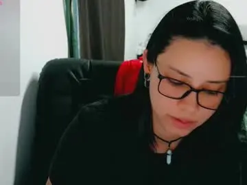 Chaturbate Live Sex Cam of dani_jocelyn