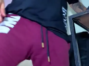 Chaturbate Best live sex cam show of i_am_kelvis_