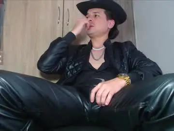 Chaturbate Free Live Porn of leonal_oconer