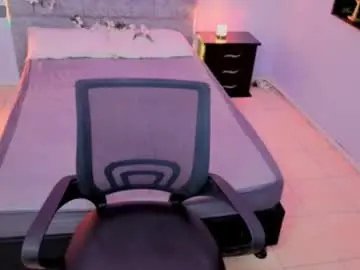 Chaturbate Live Sex Cam of maite_stone1