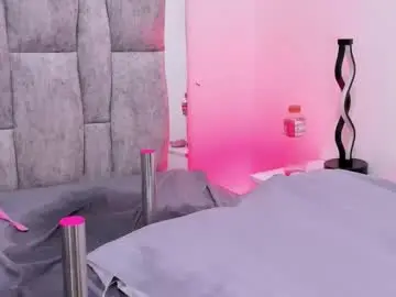 Chaturbate Live Sex Cam of zafiranavarro