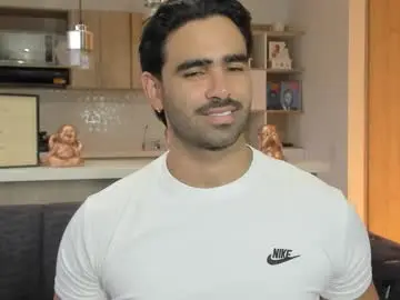 Chaturbate Free Live Porn of bradleymartin7