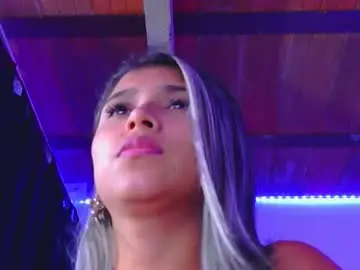 Chaturbate Live Sex Cam of elizabethcampbell