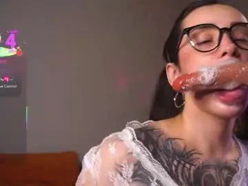 Chaturbate Watch Live Sex Cams of evarabbit