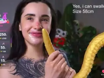 Chaturbate Watch Live Sex Cams of evarabbit