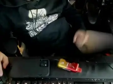 Chaturbate Free Porn Cam of help_my_dick