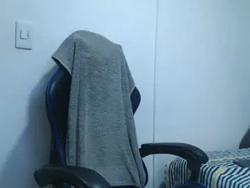 Chaturbate Live Sex of jake_shadow14