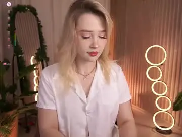 Chaturbate Best live sex cam show of laurawifeness