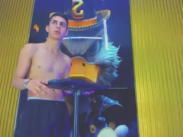 Chaturbate Live Sex Cam of dante_brown1