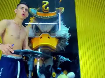 Chaturbate Nude Webcam of dante_brown1