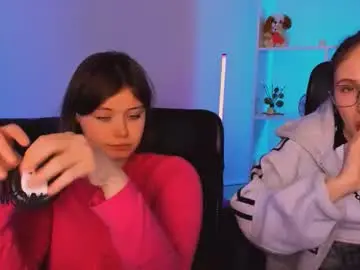 Chaturbate Live Sex Cam of nikol_kitt