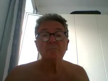 Chaturbate Nude Webcam of 69ellobo69