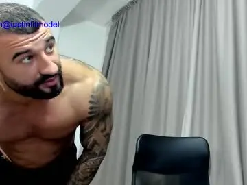 Chaturbate Live Porn of iustinmucle95