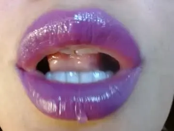 Chaturbate Watch Live Sex Cams of miss_evoleth2