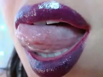 Chaturbate Adult Webcams of miss_evoleth2