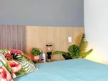 Chaturbate Best live sex cam show of alaiaguerra