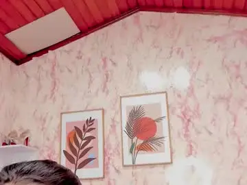 gabbieskinny from chaturbate