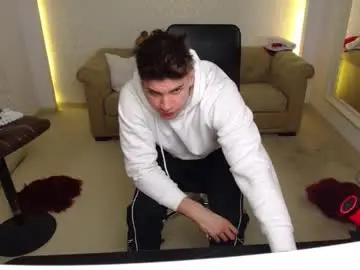 Chaturbate Live Sex Cam of maxkaiden