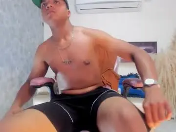 Chaturbate Free Live Porn of yeison_clear