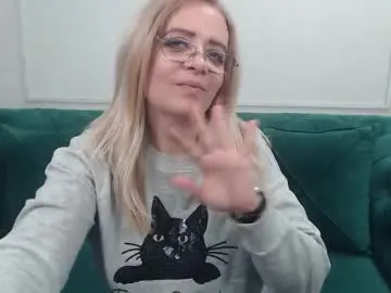 Chaturbate Live Porn of ivanacharm