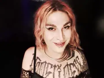 Chaturbate Live Porn of cybertrouble_