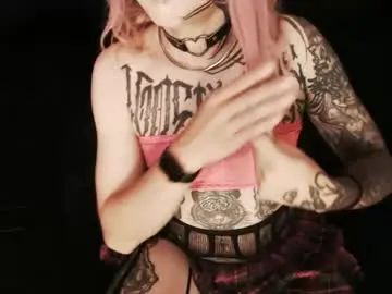 Chaturbate Free Porn Cam of cybertrouble_