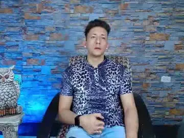 Chaturbate Live Porn of emiliocum_24