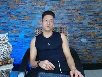 Chaturbate Sex Cam of emiliocum_24