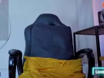 Chaturbate Live Sex Cam of hot_destinyk