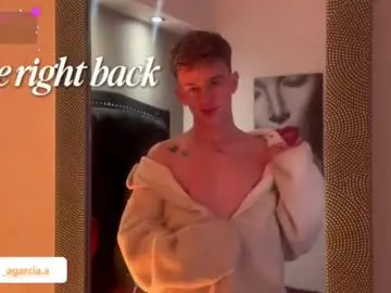 Chaturbate Live Sex Cam of liamwild20