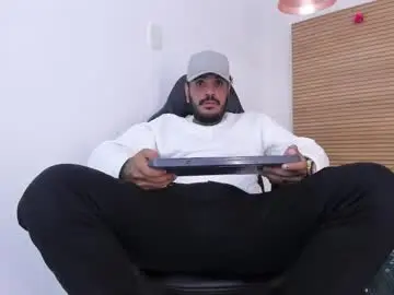 Chaturbate Private Sex Chat of dhamian_wolf_hunter