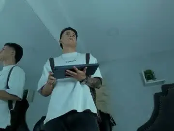 Chaturbate Live Sex Cam of liaamsmiithh_