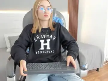 Chaturbate Best live sex cam show of mara_33