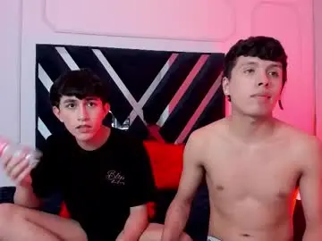 Chaturbate Nude Webcam of hoot_booys_