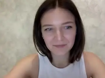 Chaturbate Live Sex Cam of shining_pearl