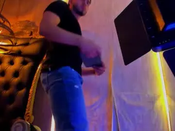 Chaturbate Adult Webcams of thaddeus_king