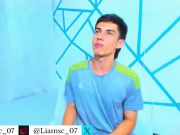 Chaturbate Live Porn of liam_scott77
