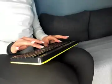 Chaturbate Live Sex of lustfulcurvylady