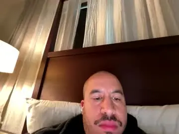 Chaturbate Live Sex Cam of madlifted77