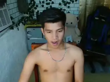 Chaturbate Adult Video Chat of urcutefucking_asianboy