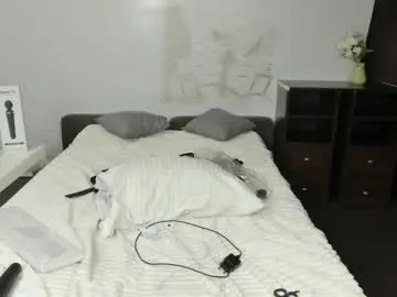 Chaturbate Best live sex cam show of xxxsweet_kissssxxx