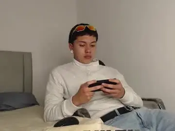 Chaturbate Nude Webcam of alex__lover