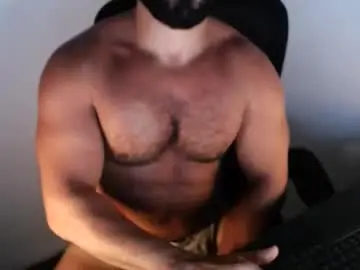 Chaturbate Free Live Porn of beard_top_guy