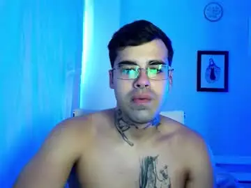 Chaturbate Live Sex Cam of celesluddenn